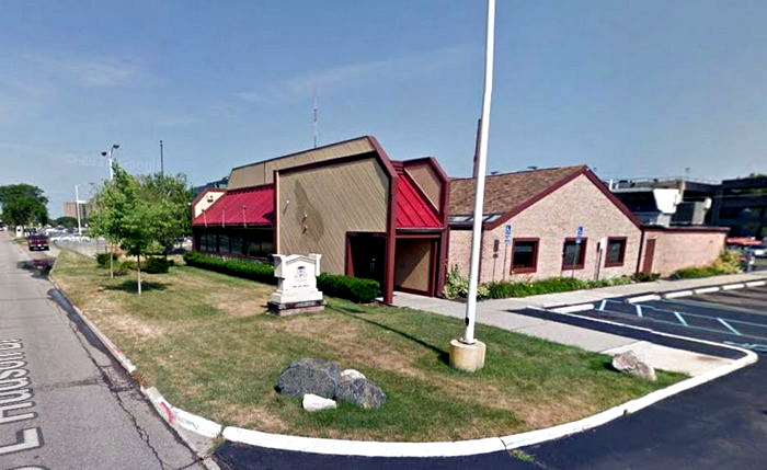 Long John Silvers - Southfield - 15700 Jl Hudson Dr (newer photo)